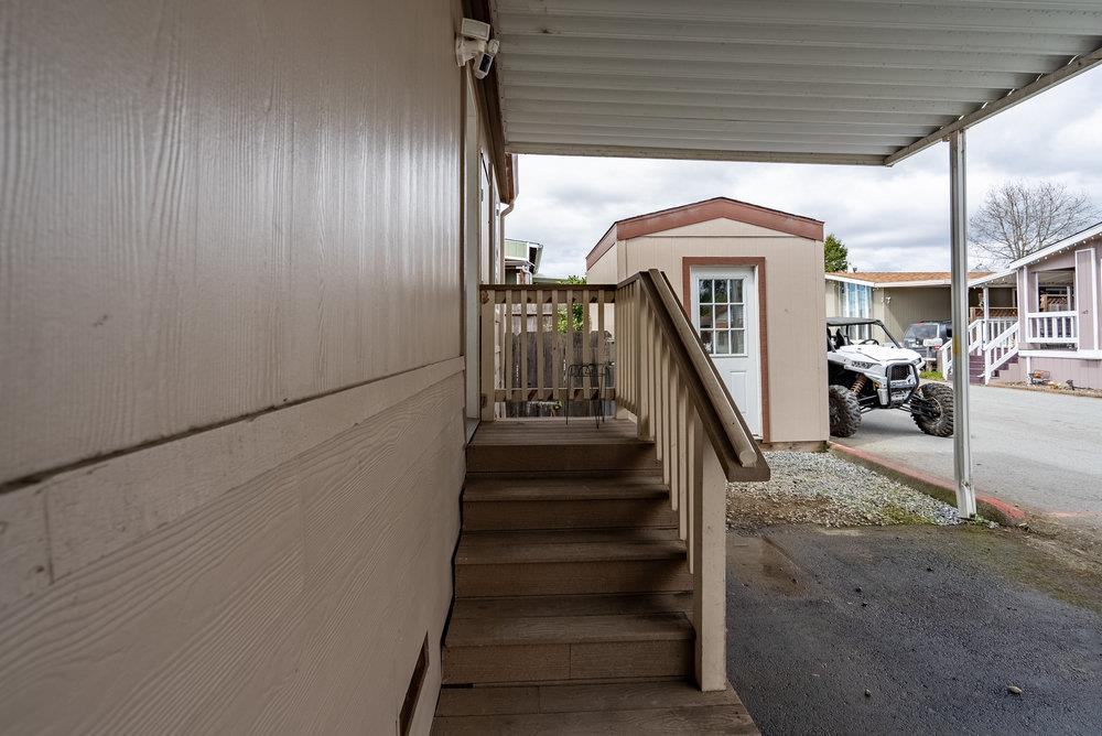 789 Green Valley Road 105