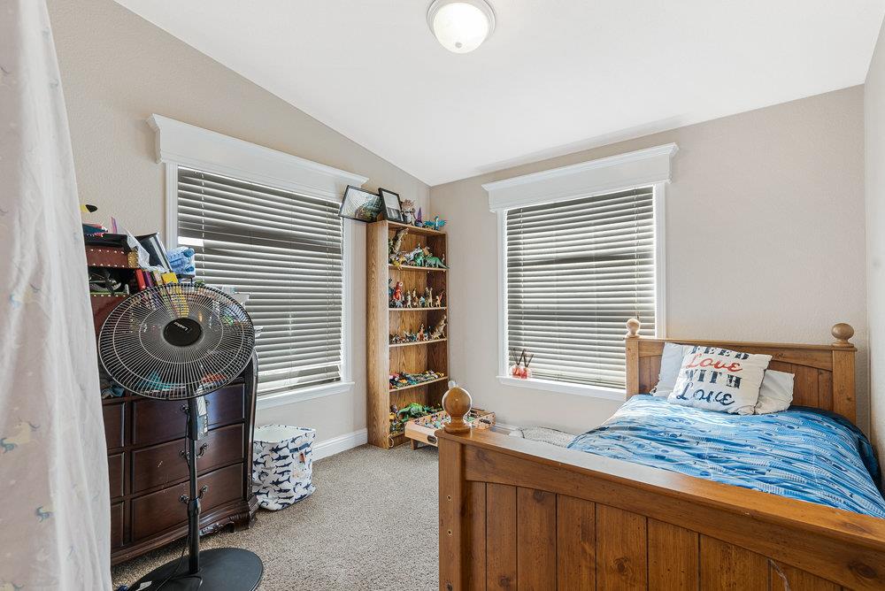 789 Green Valley Road 105