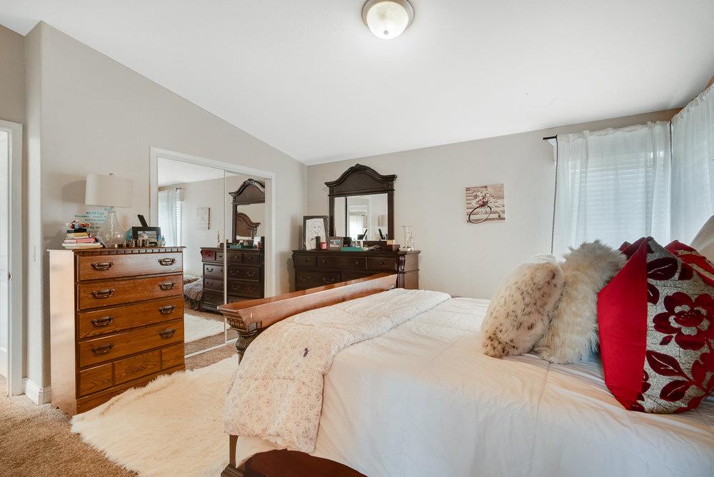 789 Green Valley Road 105