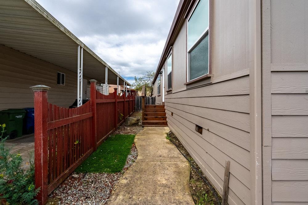 789 Green Valley Road 105