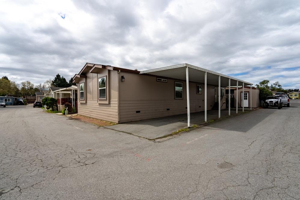 789 Green Valley Road 105