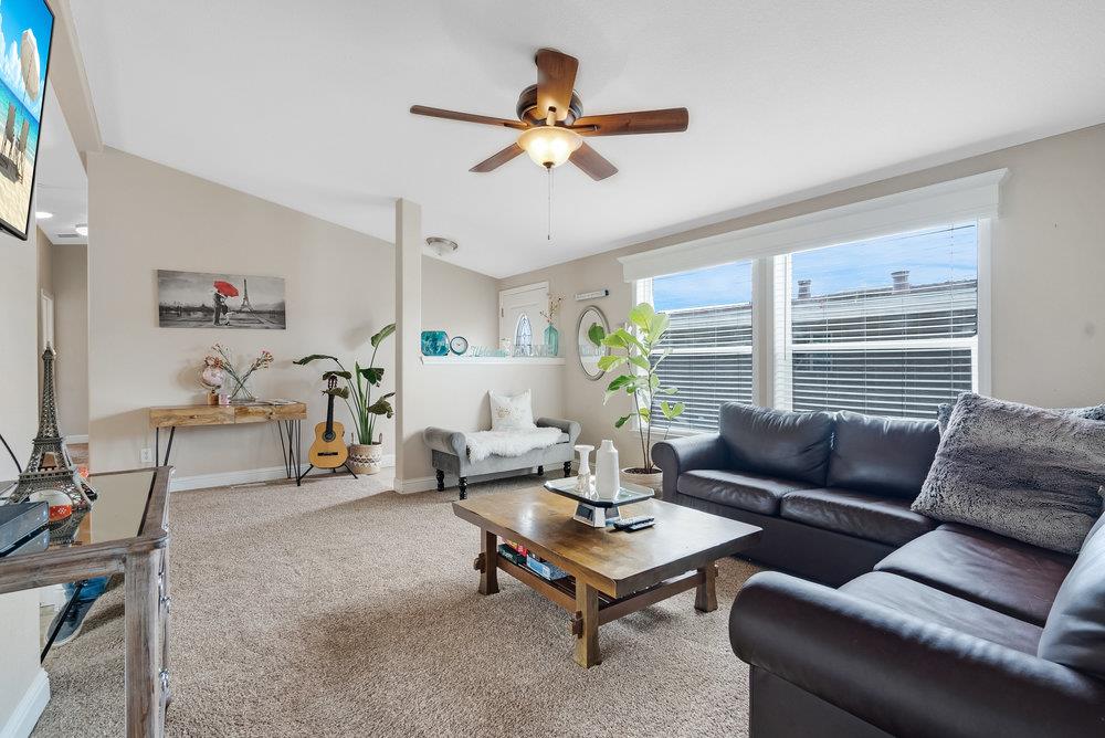 789 Green Valley Road 105