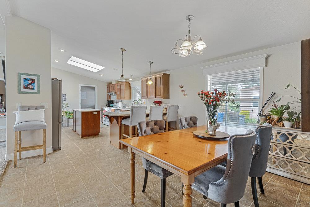 789 Green Valley Road 105