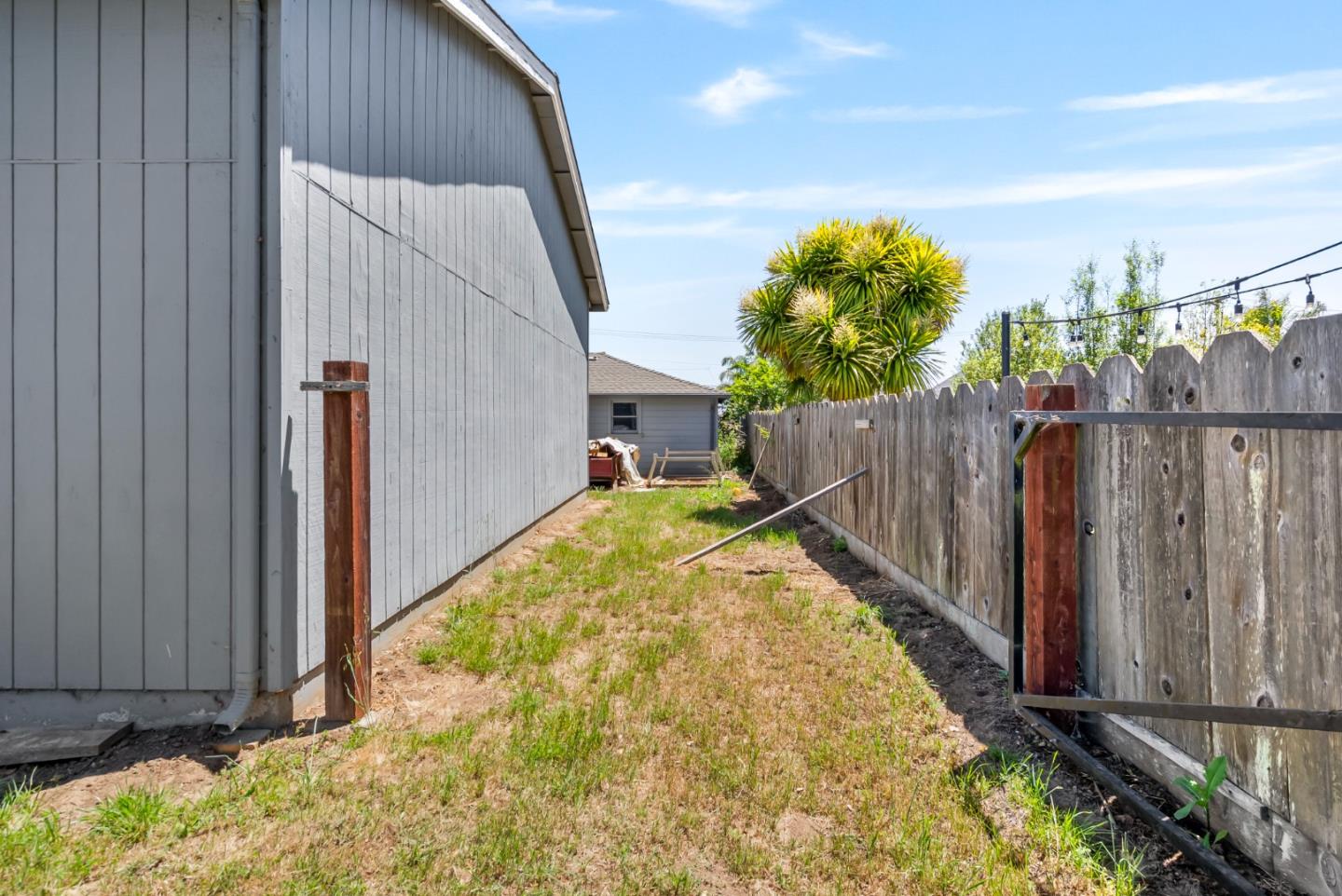 66 Bowker RD