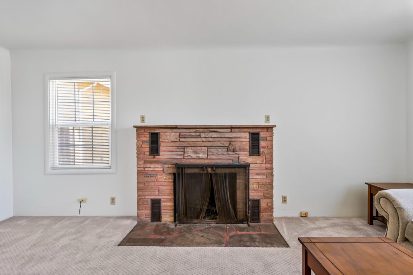 66 Bowker RD