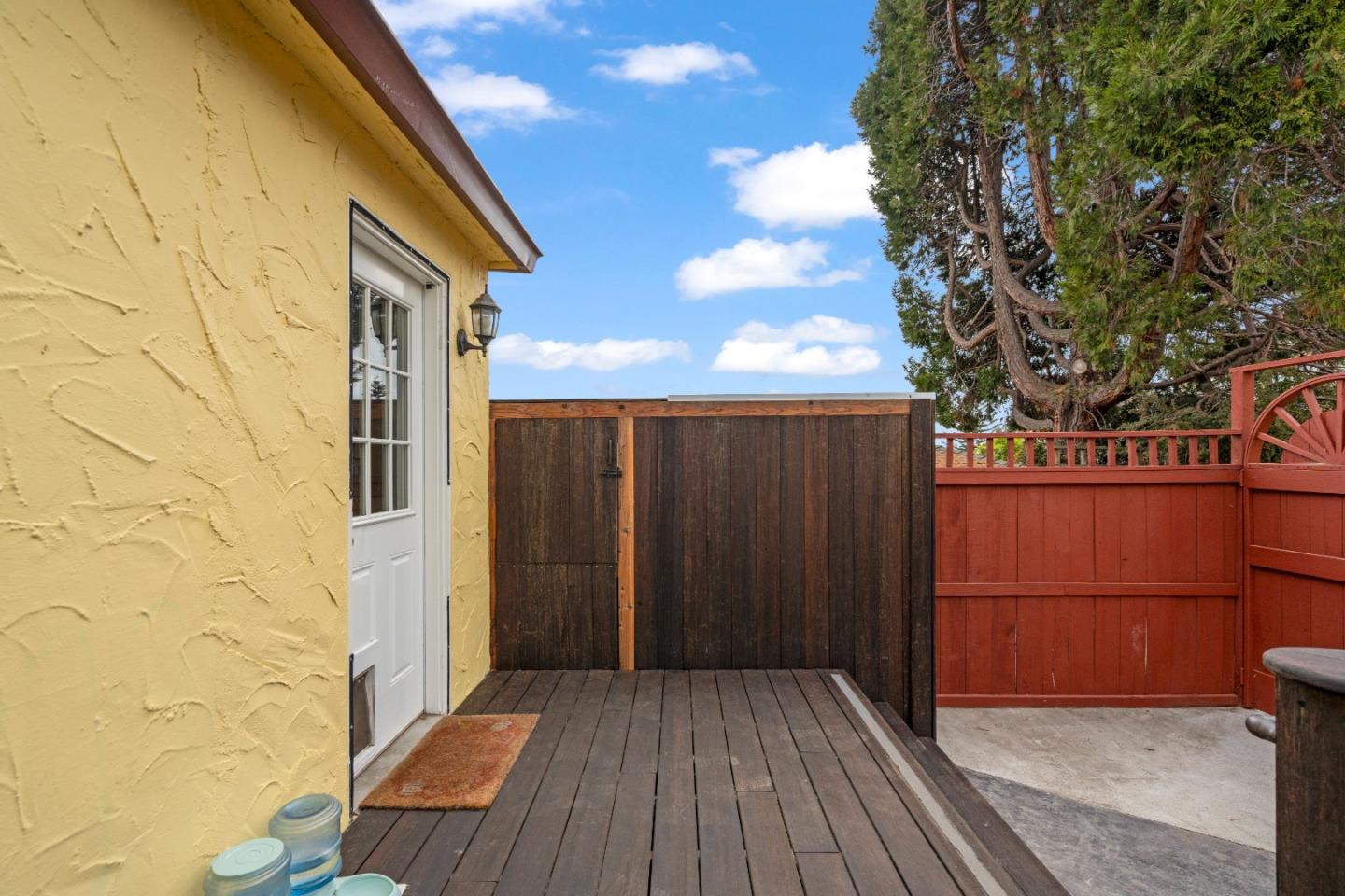 3 Gonzales Street