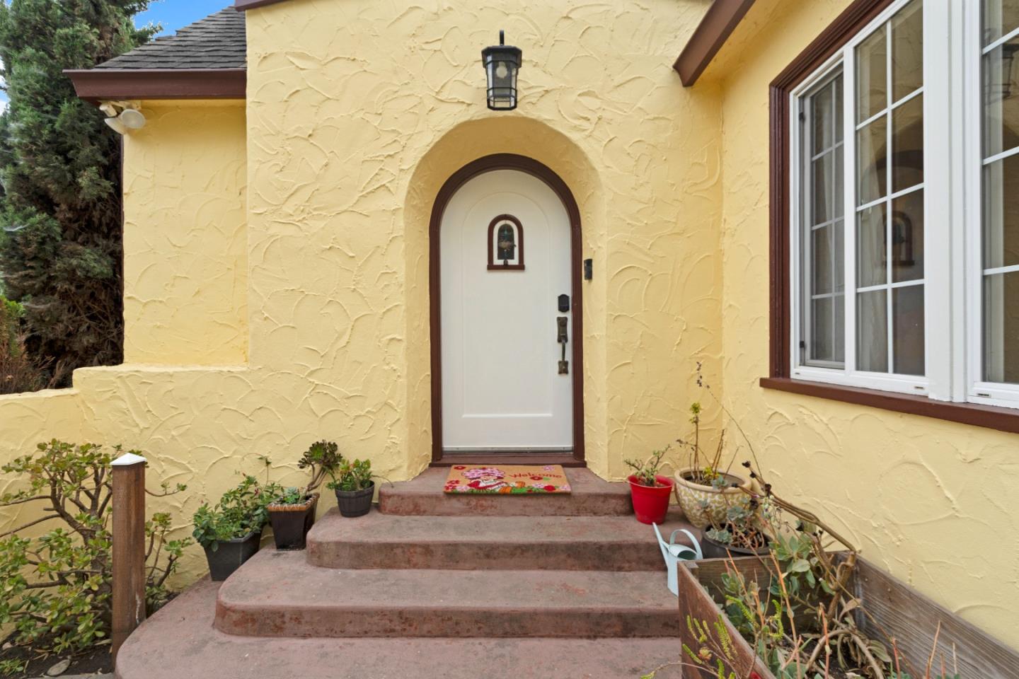 3 Gonzales Street