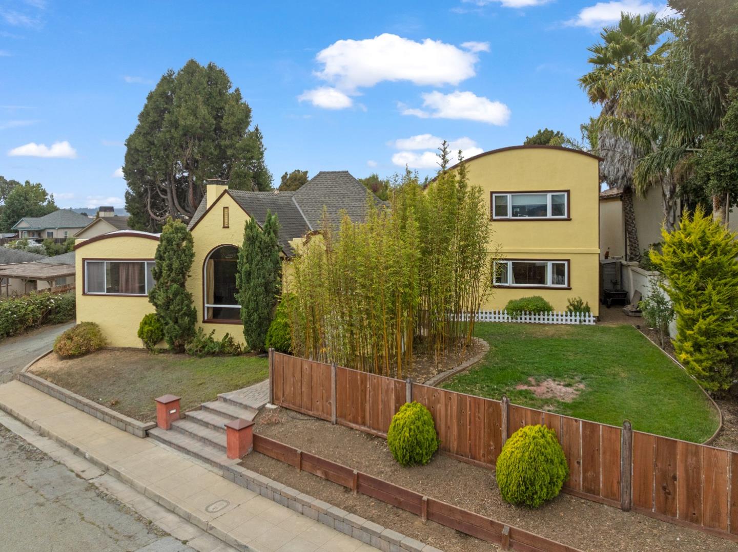 3 Gonzales Street