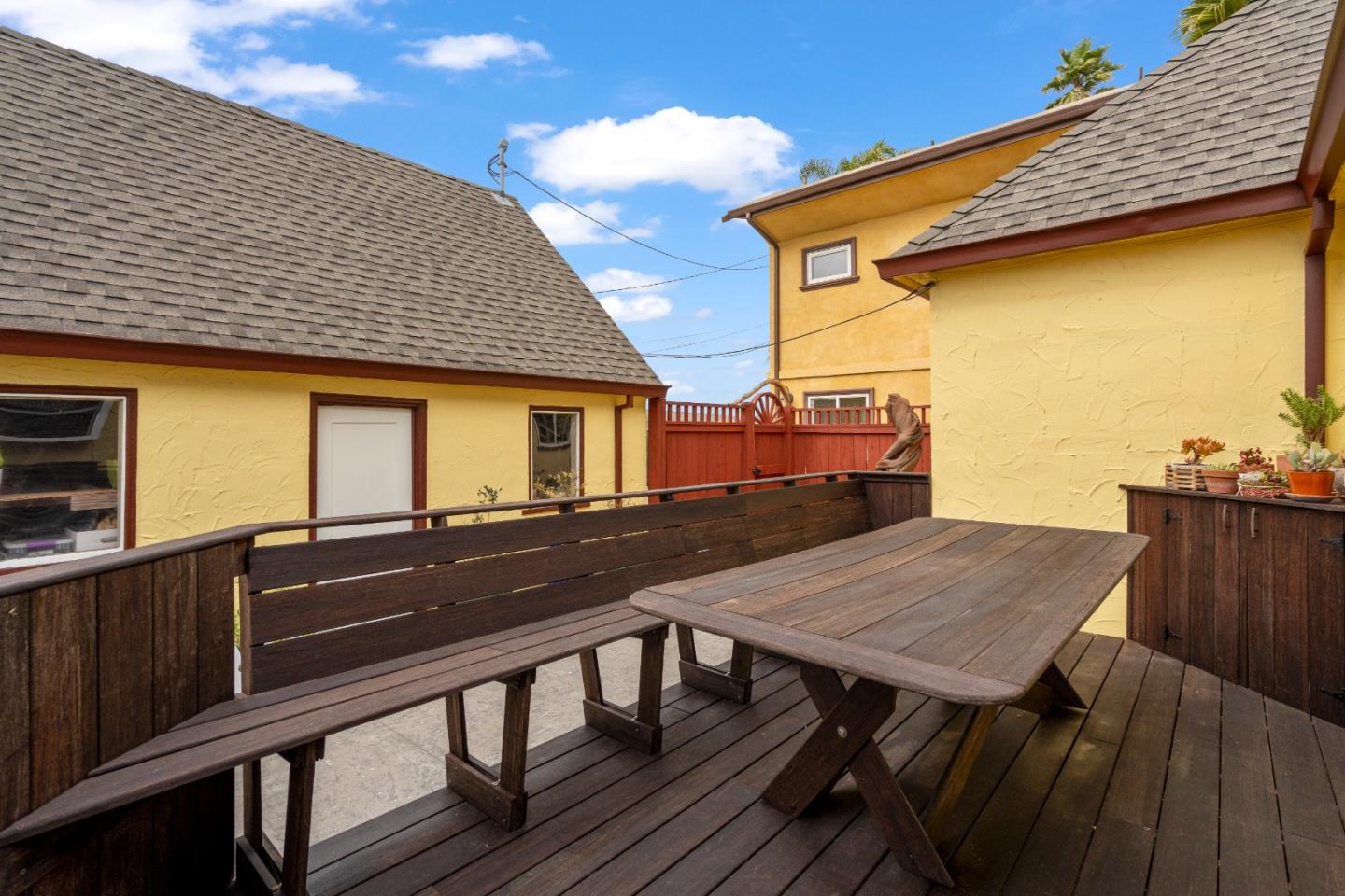 3 Gonzales Street