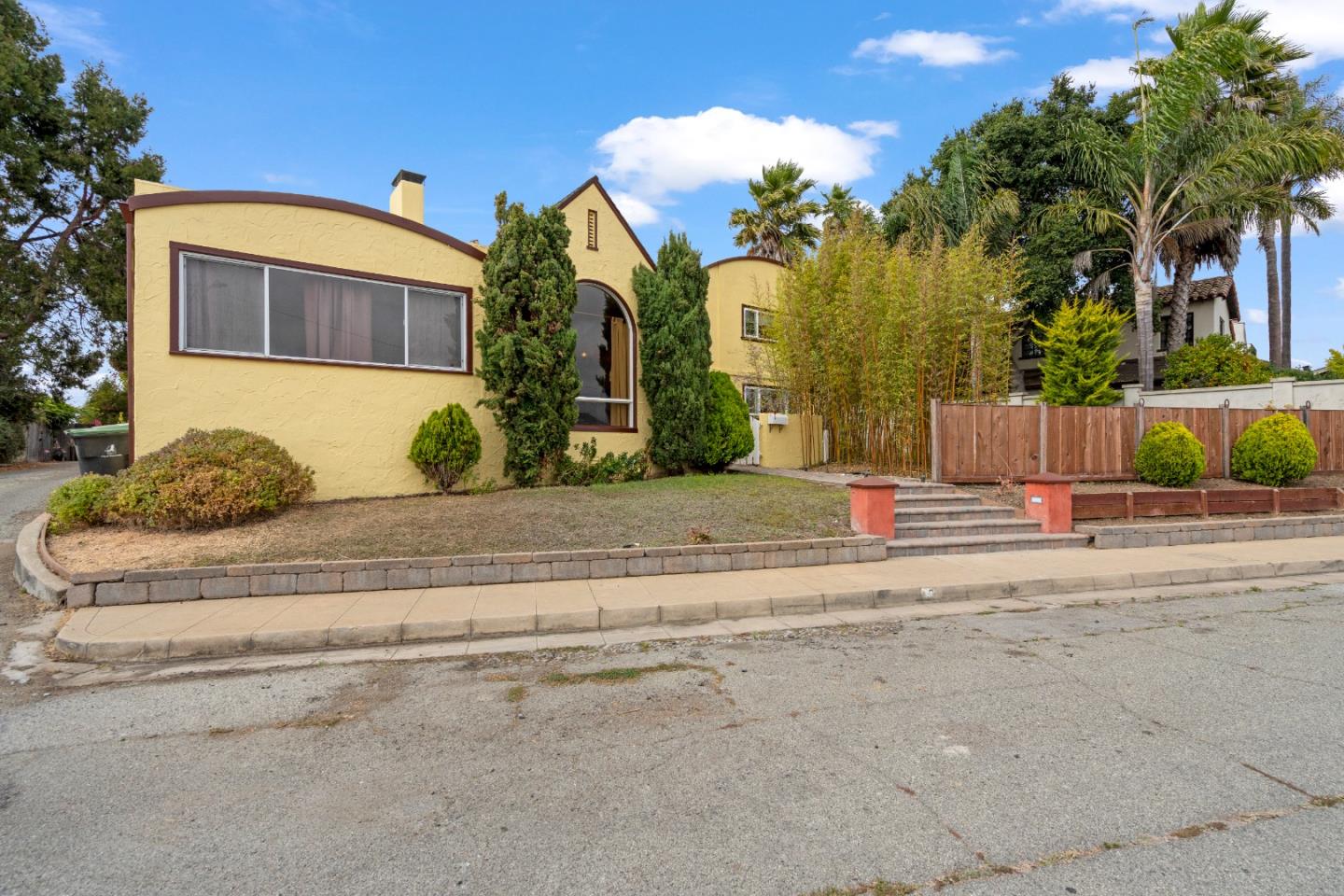3 Gonzales Street