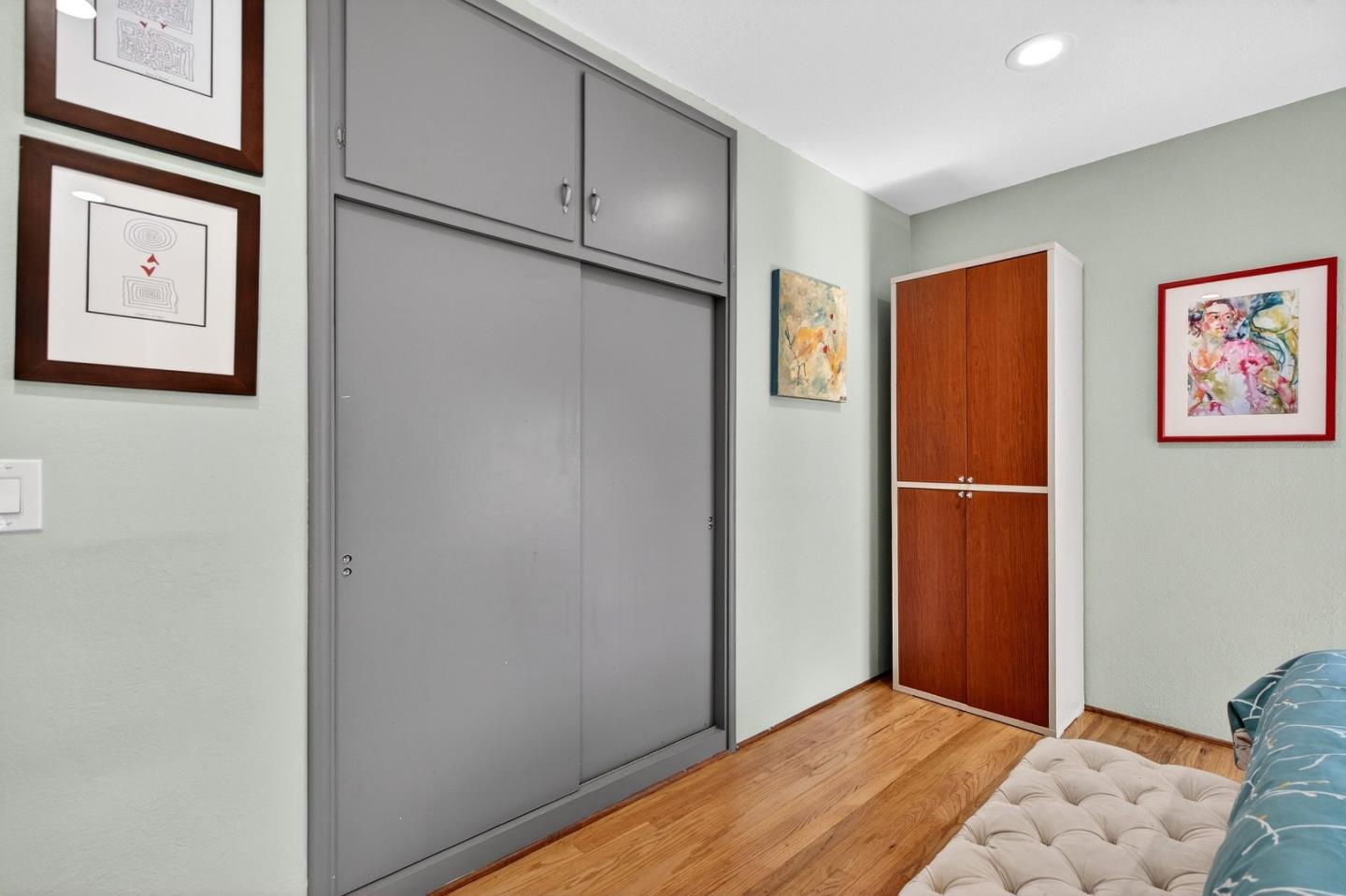 502 East Beach Street