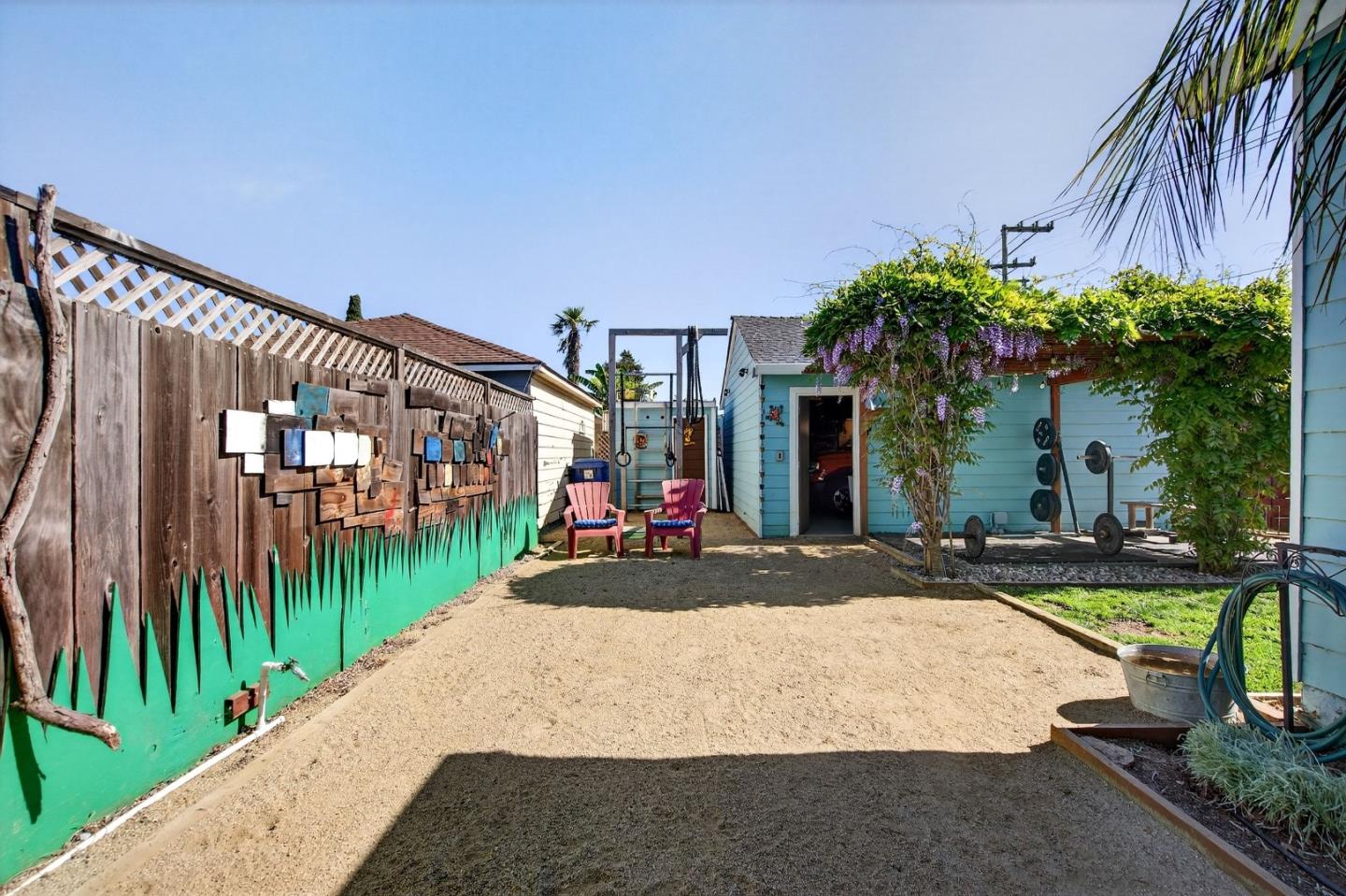 502 East Beach Street