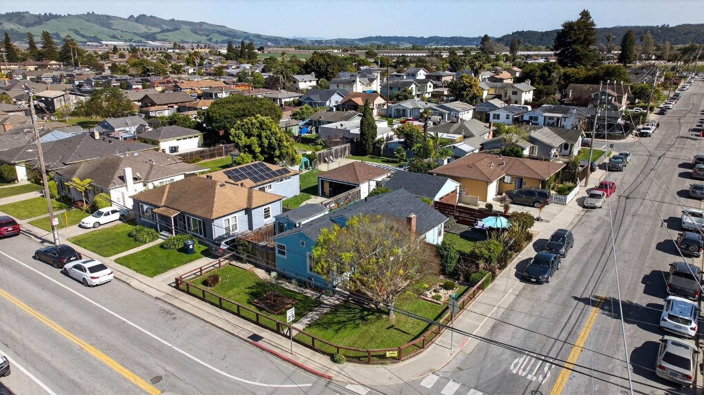 502 East Beach Street