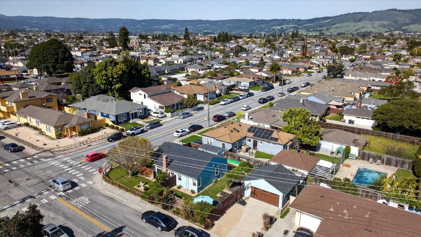 502 East Beach Street