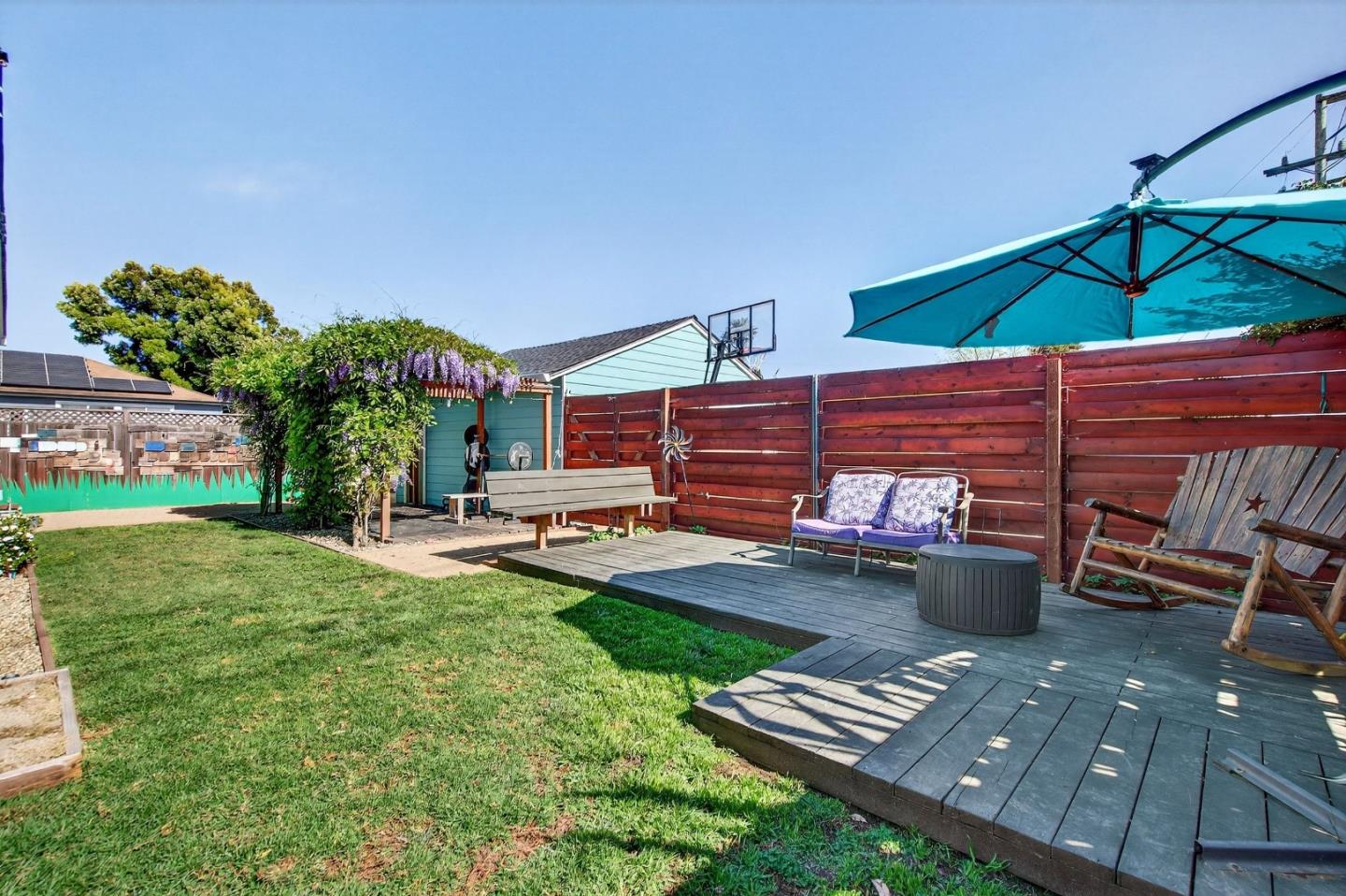 502 East Beach Street