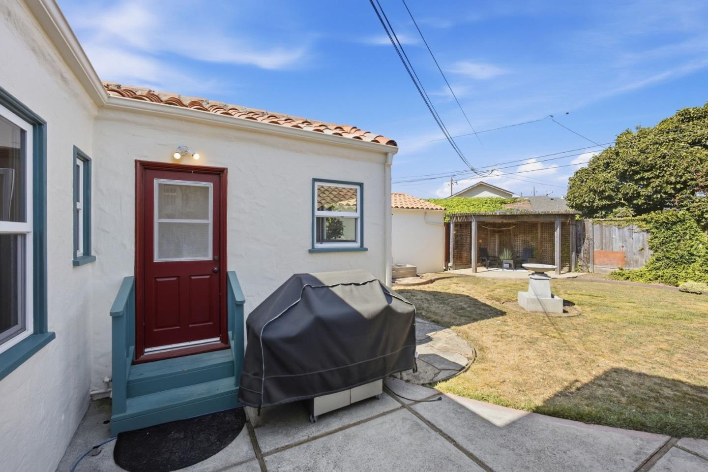 126 Rogers AVE