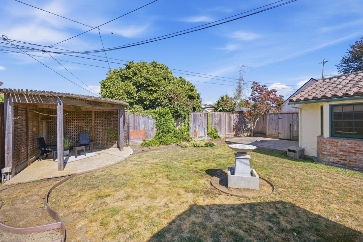 126 Rogers AVE