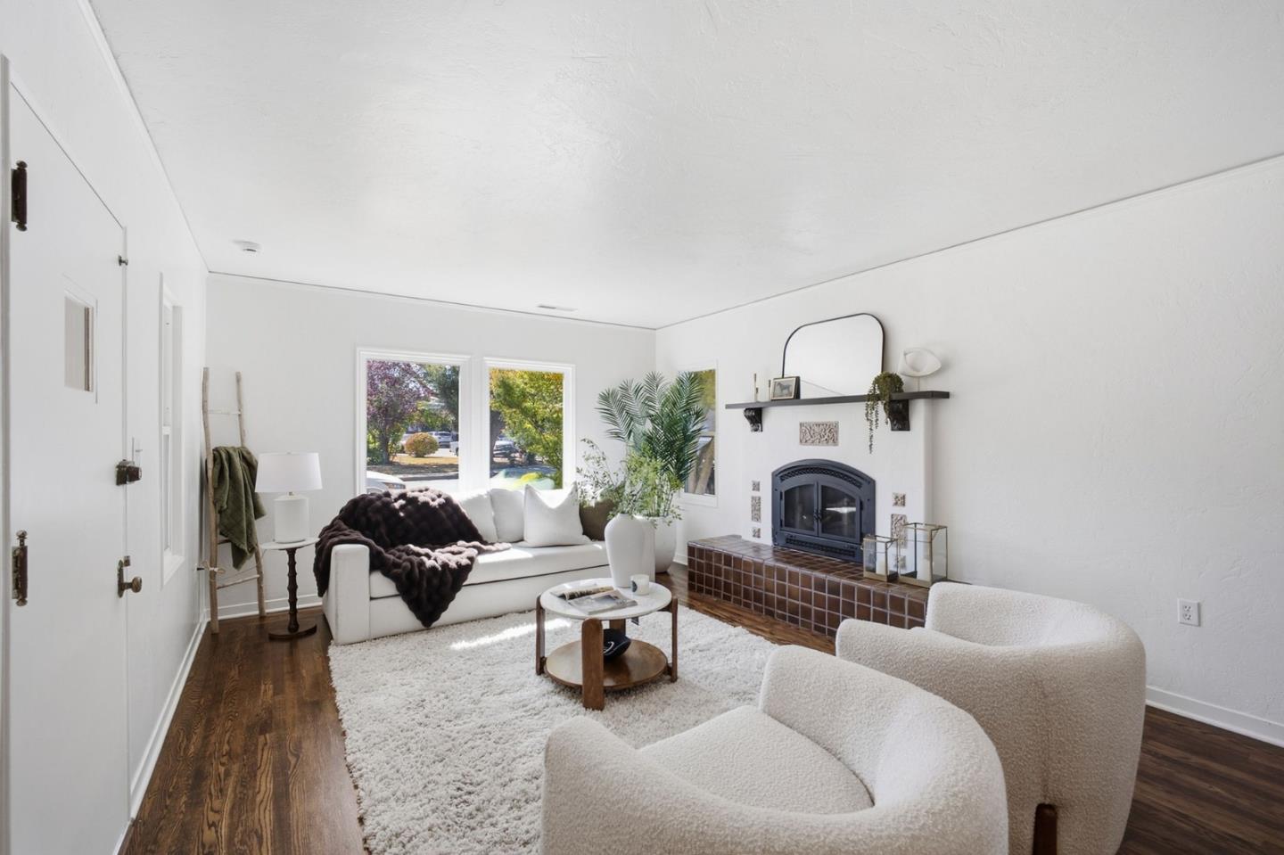 126 Rogers AVE