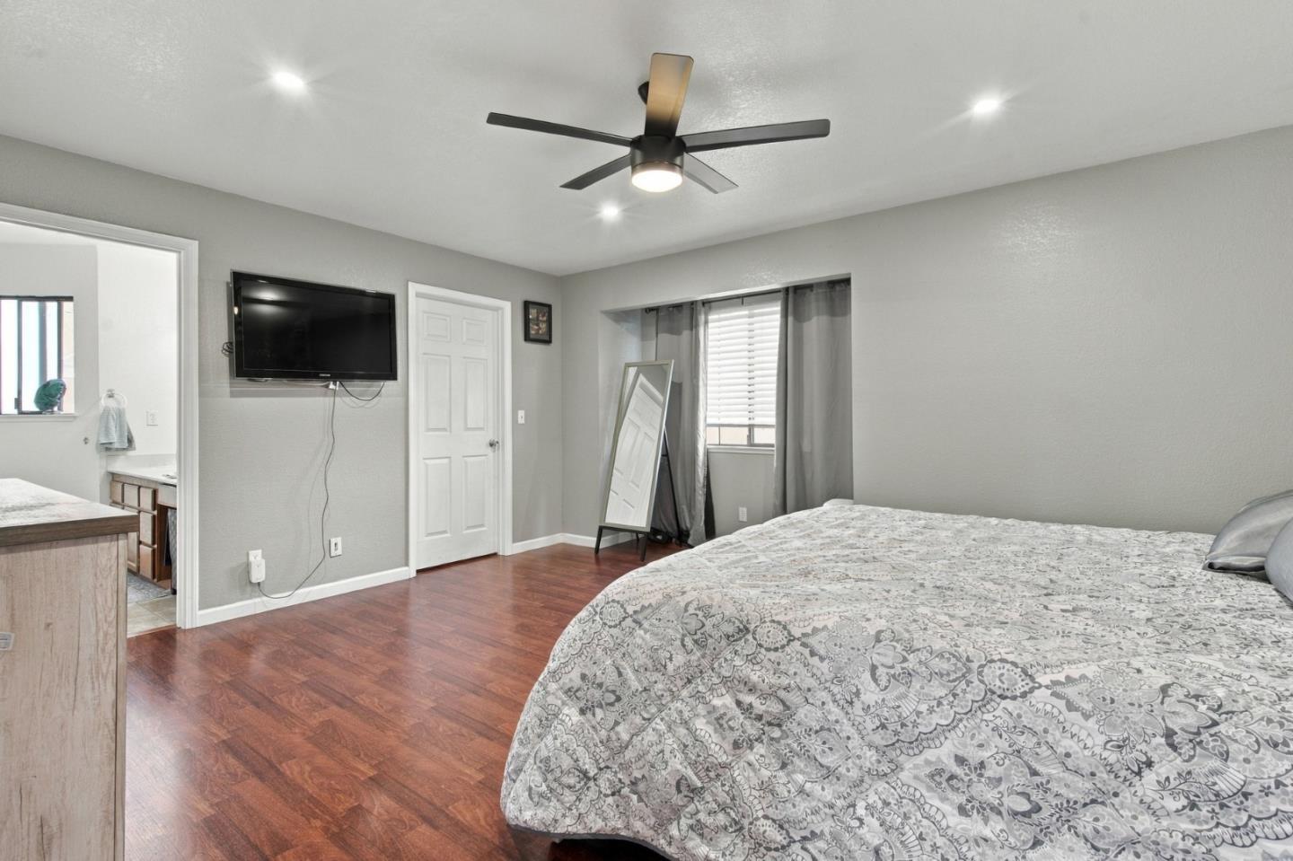 46 Faith DR