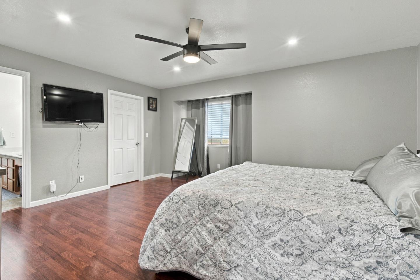 46 Faith DR