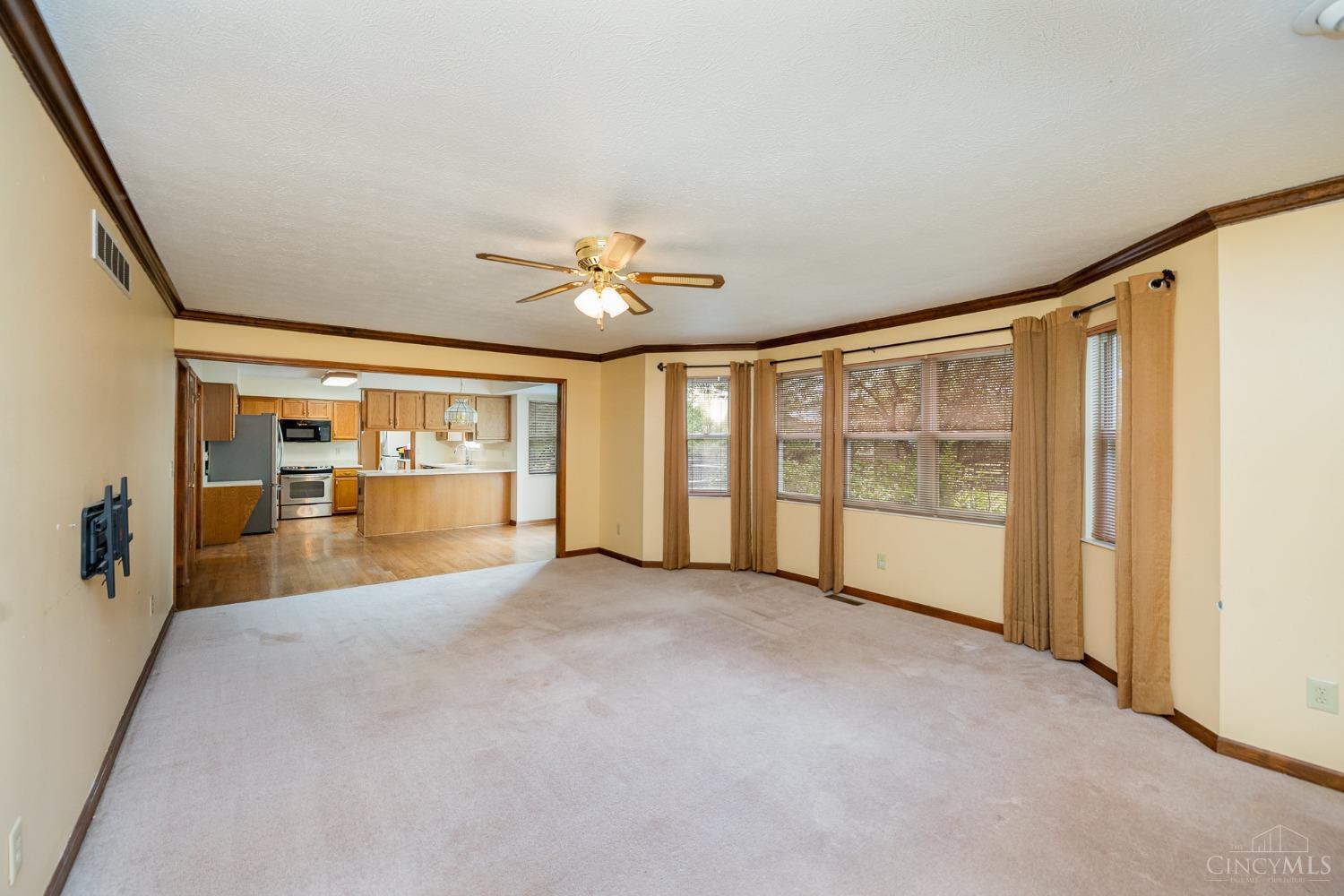 5587 Beech Grove Drive