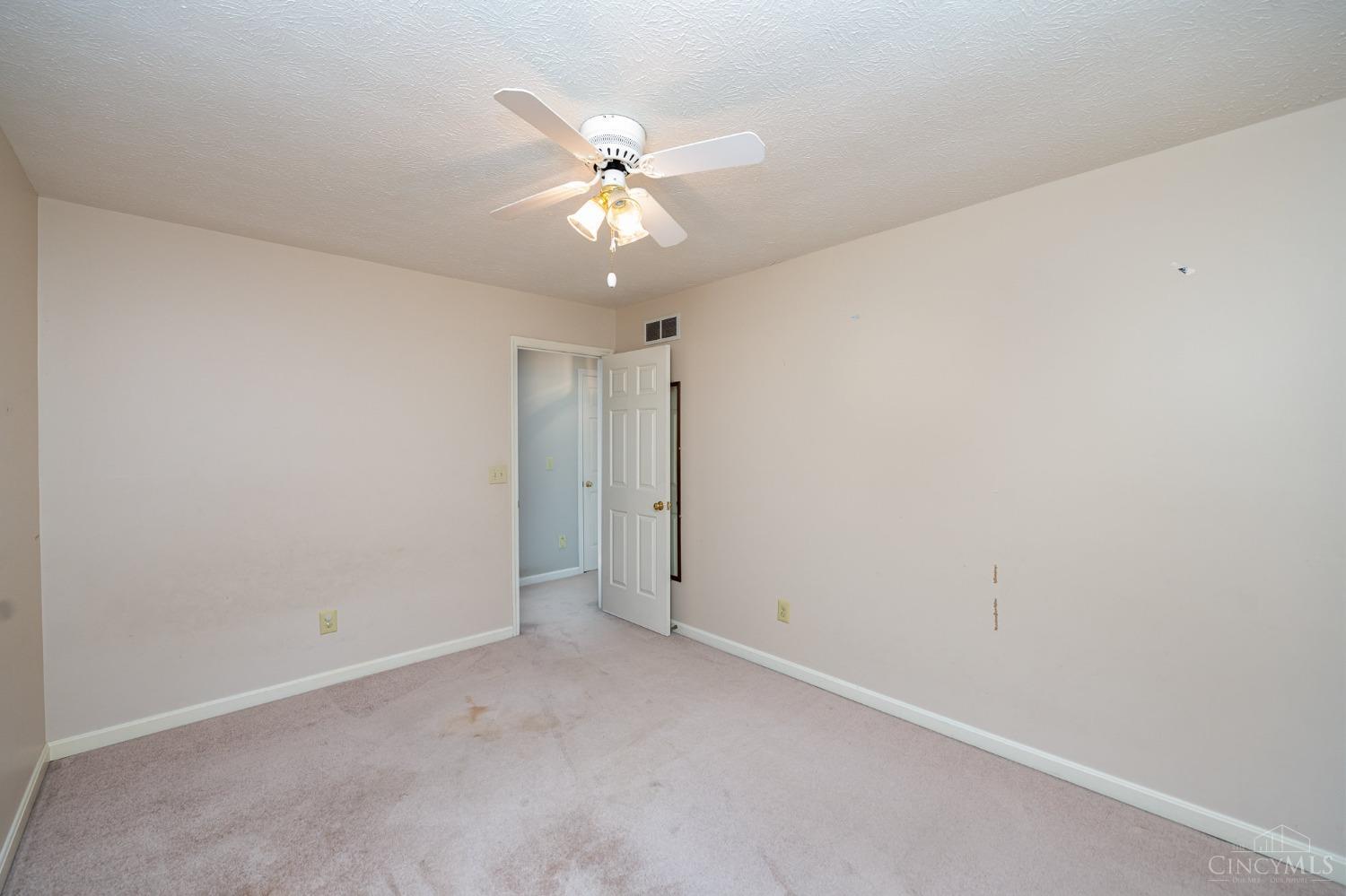 5587 Beech Grove Drive