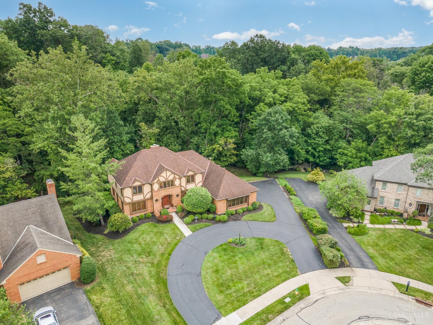 8907 Terwilligers Trail