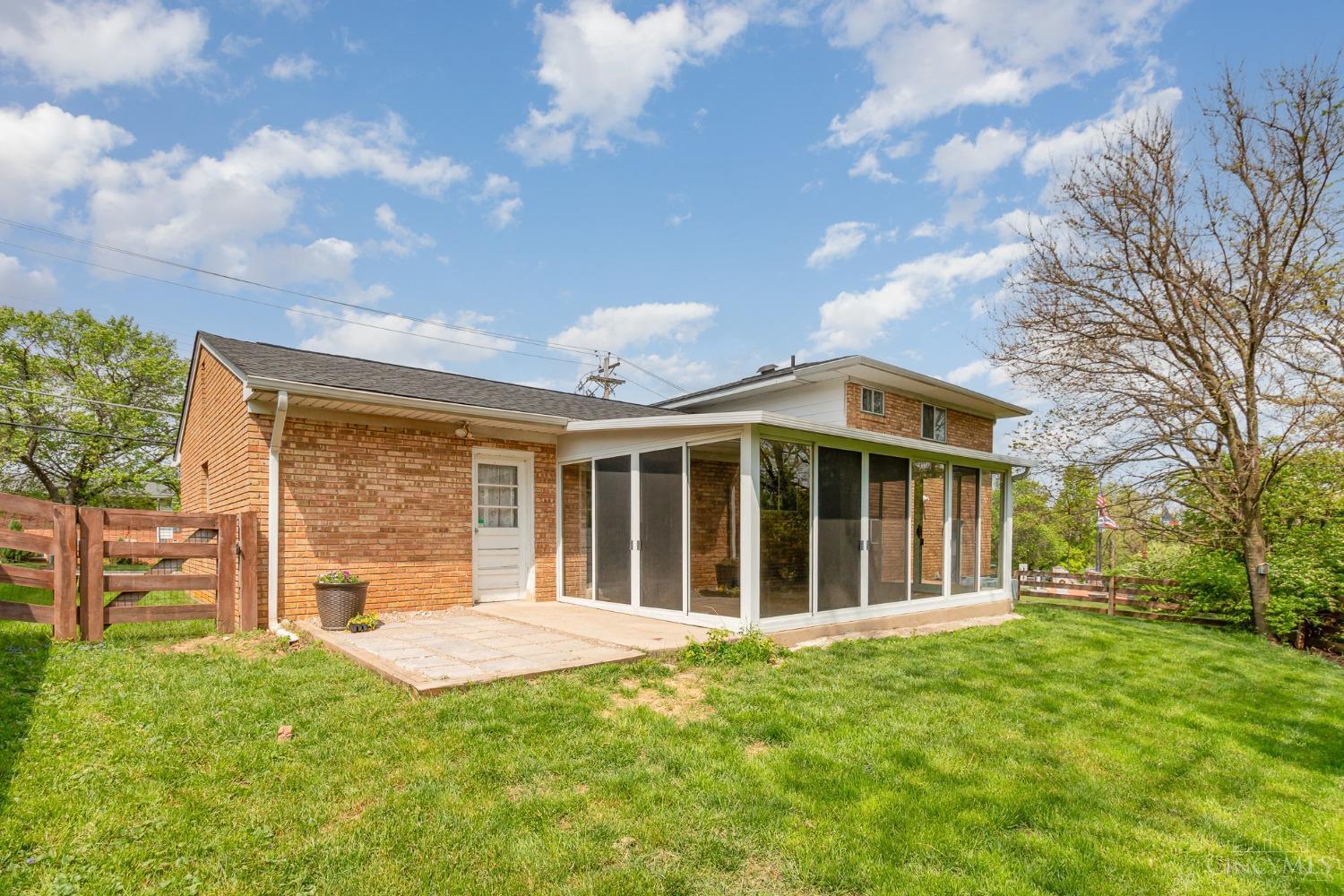 10974 Thornview Drive