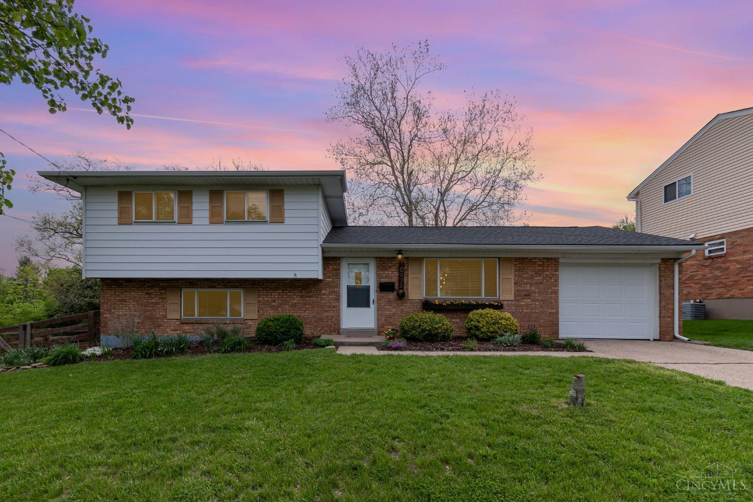 10974 Thornview Drive