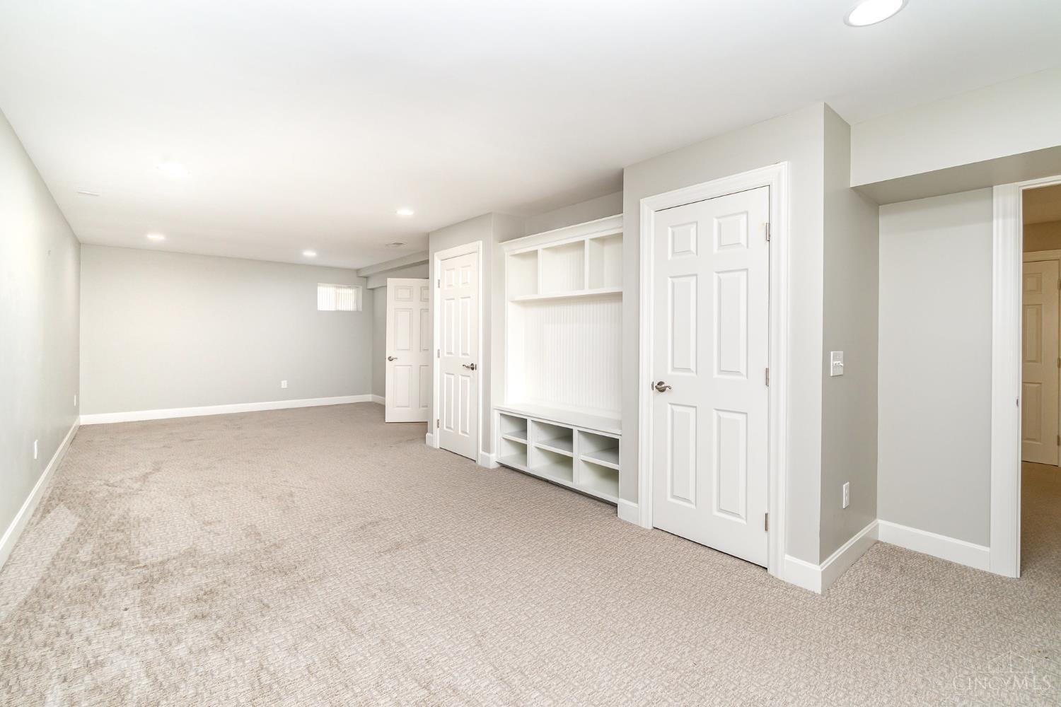 8871 montgomery Road
