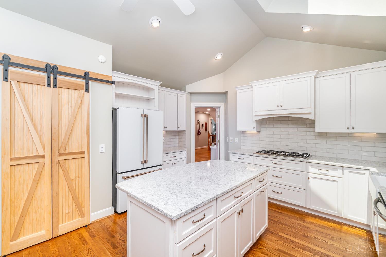 8871 montgomery Road