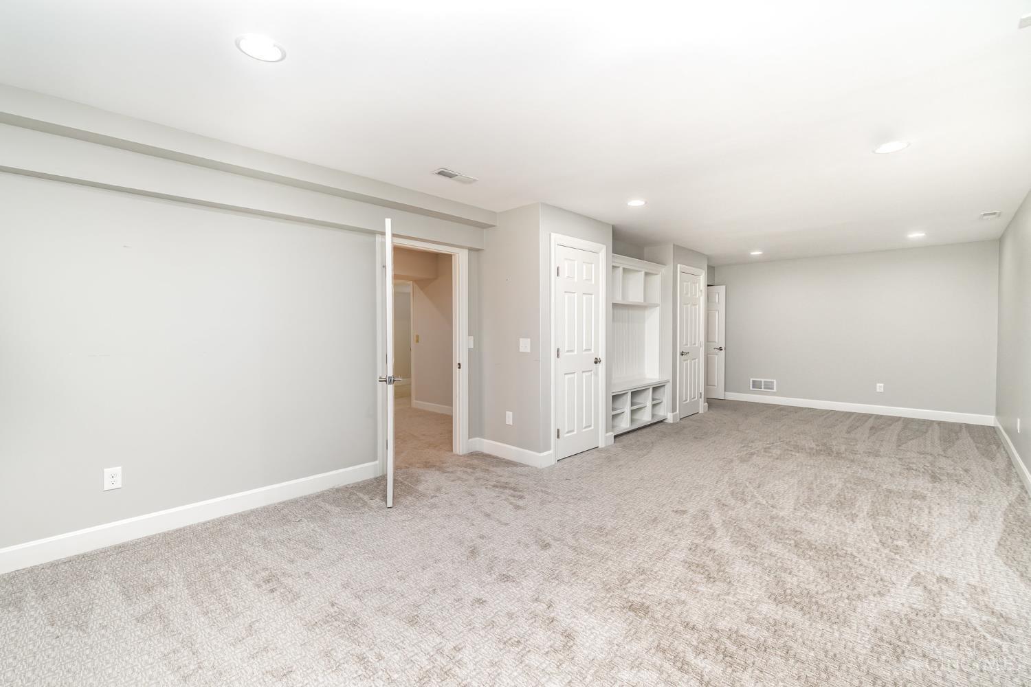 8871 montgomery Road