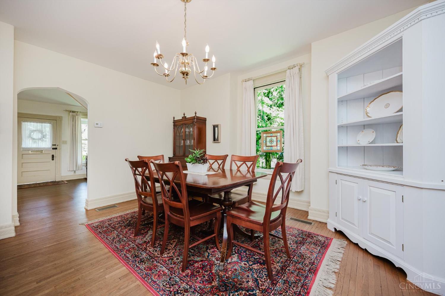 34 Laurel Avenue
