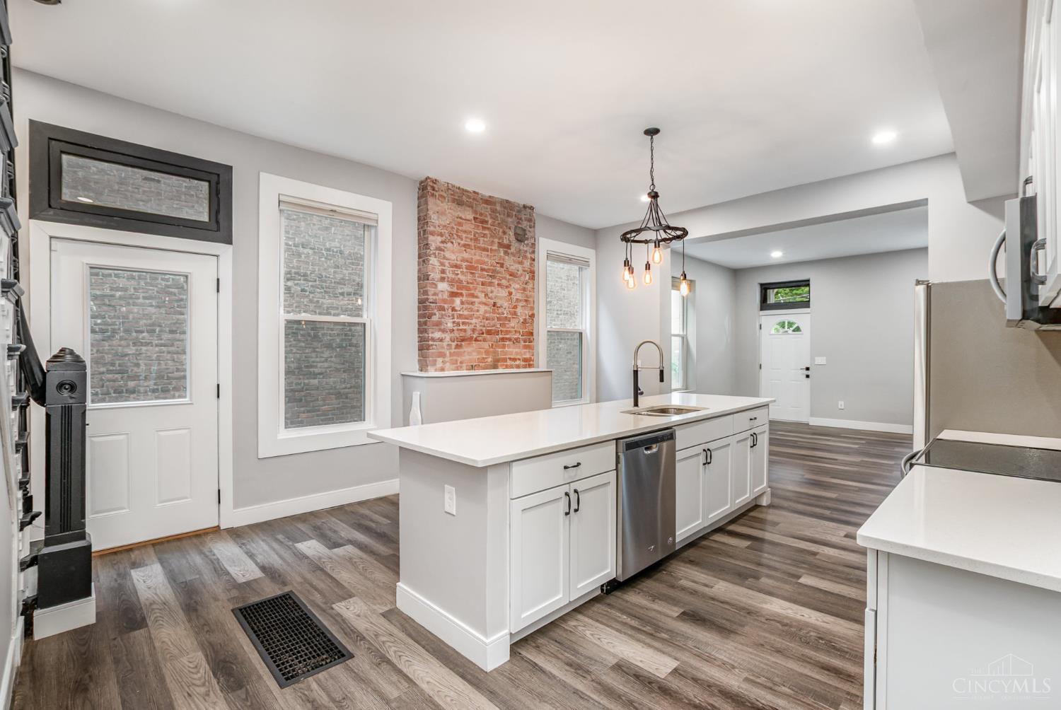 4226 Chambers Street