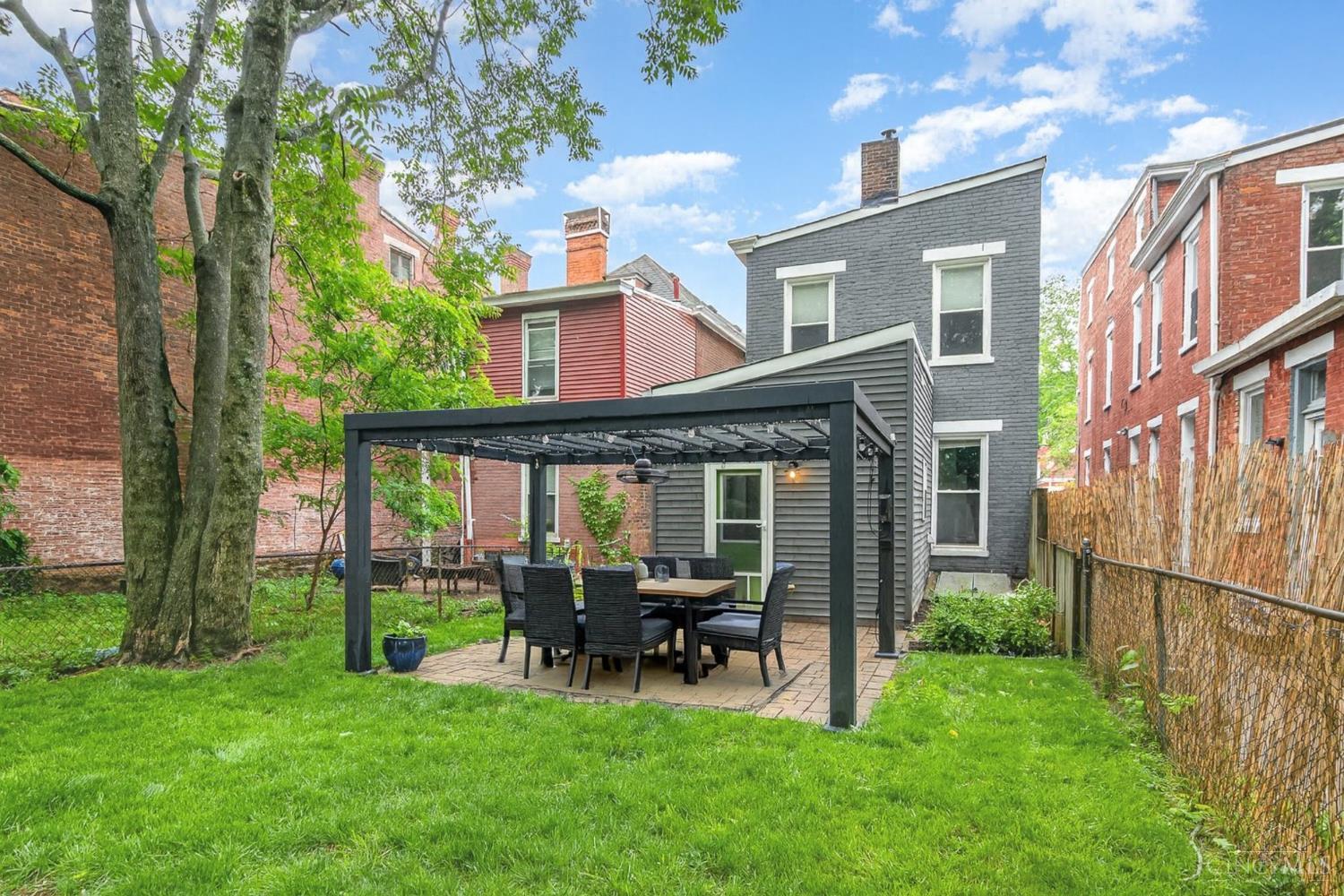 4226 Chambers Street