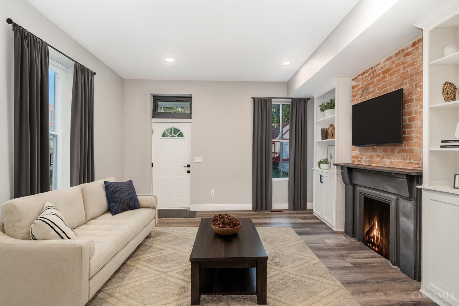 4226 Chambers Street