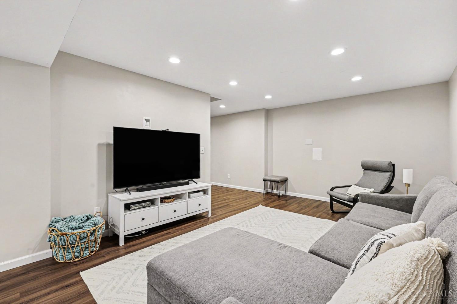 6101 Balsam Drive
