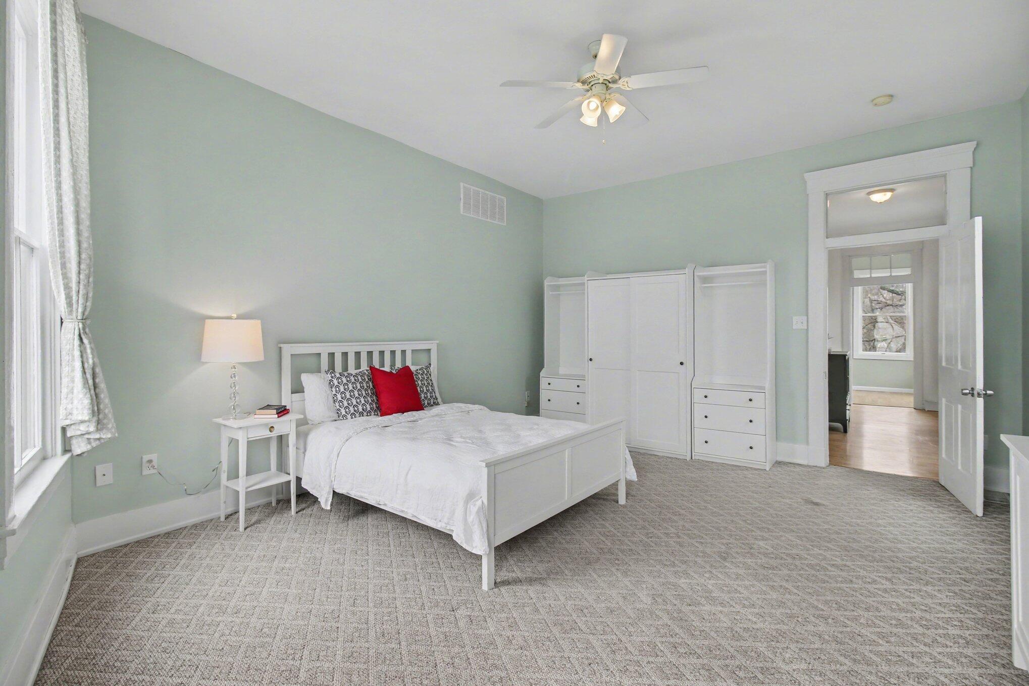 809 Philadelphia Street