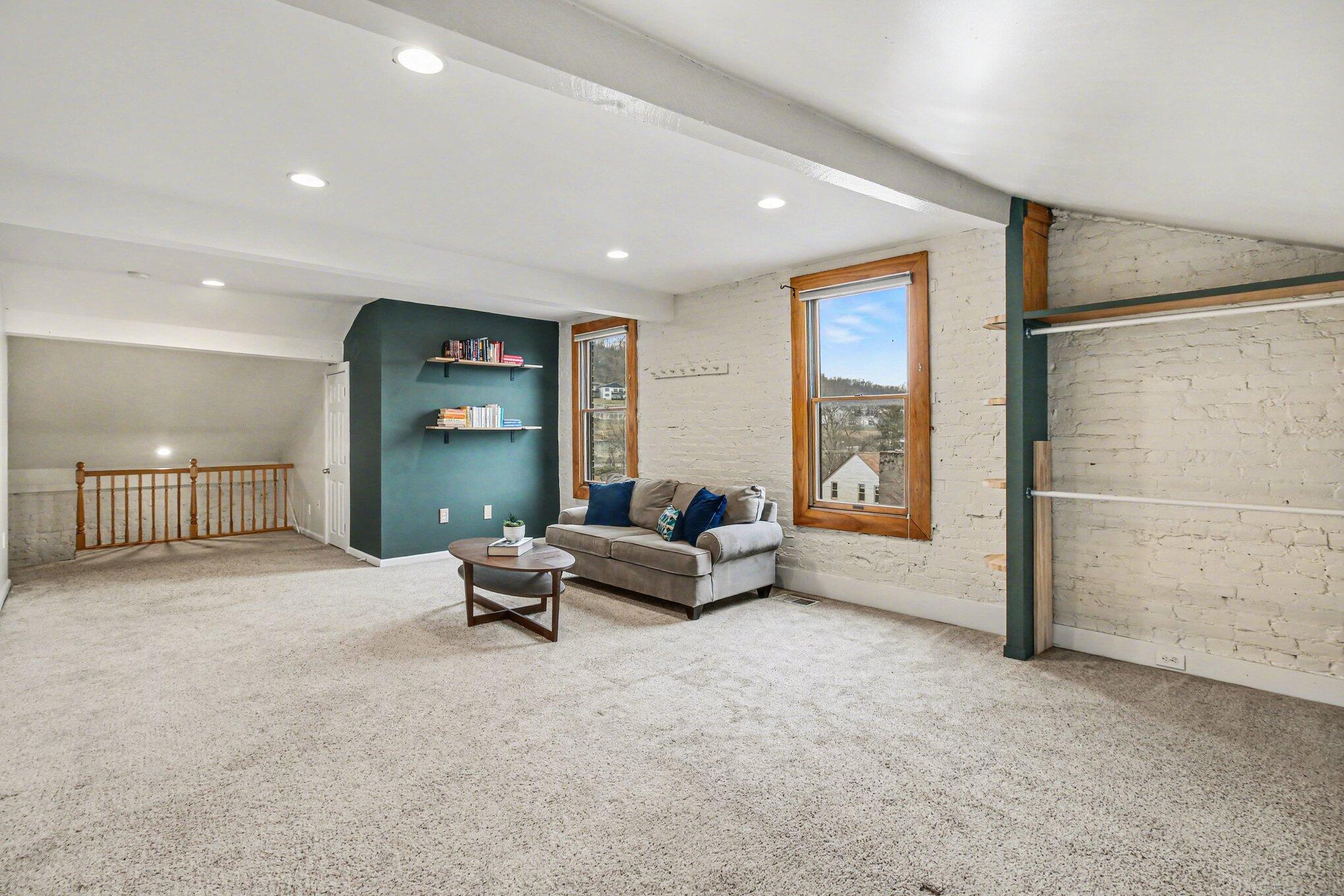 809 Philadelphia Street