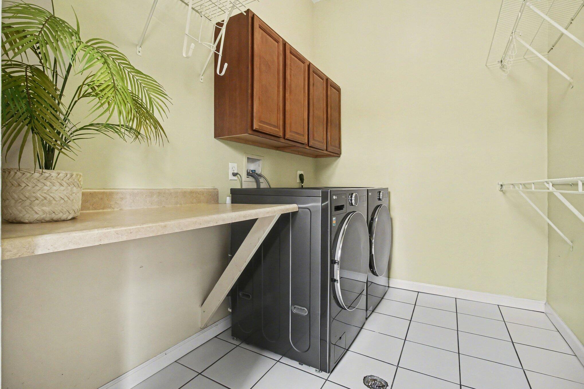 809 Philadelphia Street