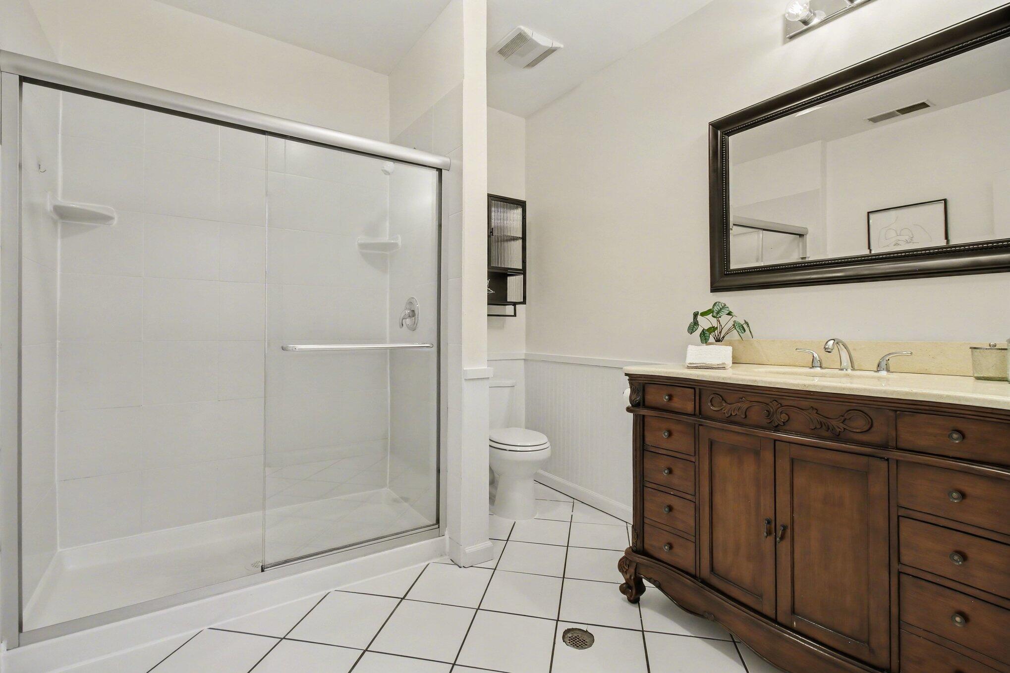 809 Philadelphia Street