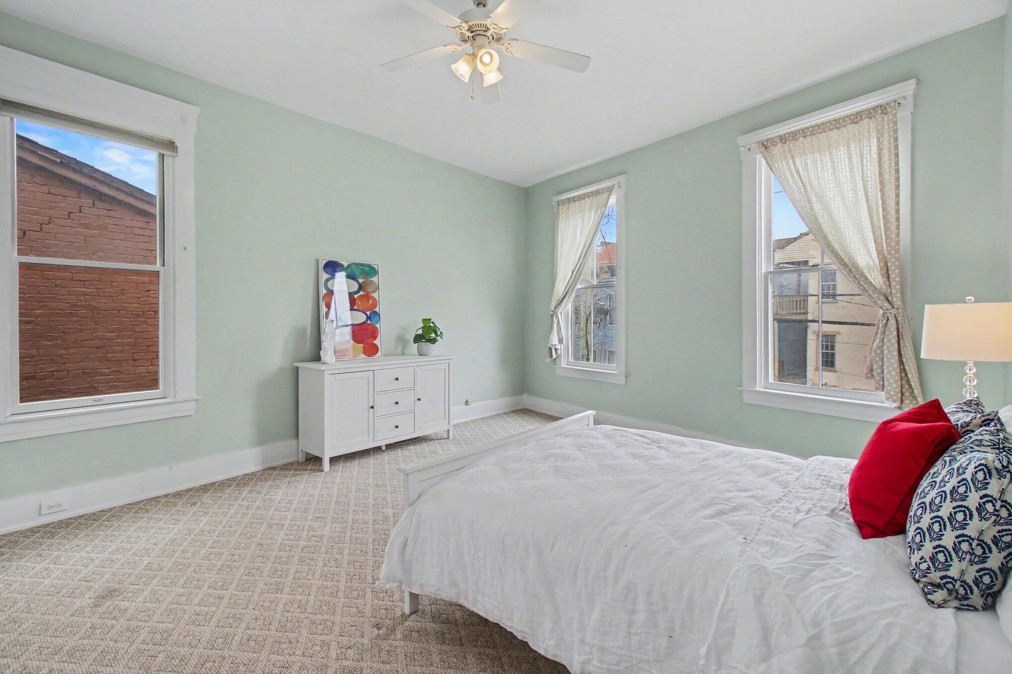 809 Philadelphia Street