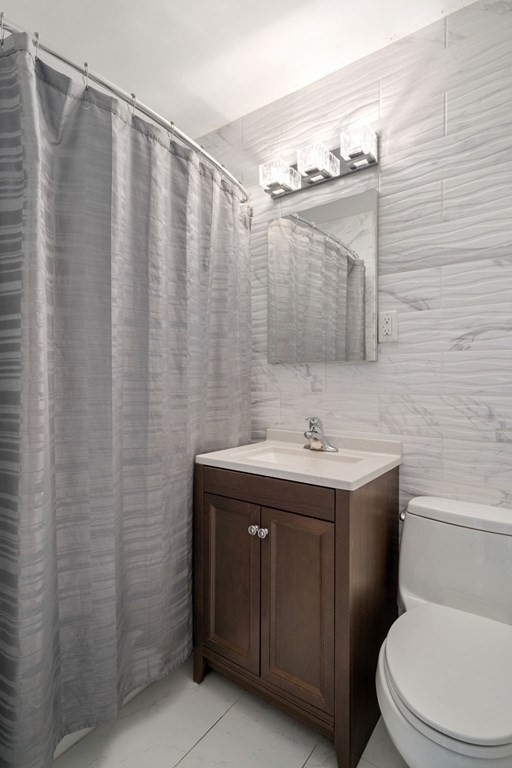 151 Tremont Street # 14A