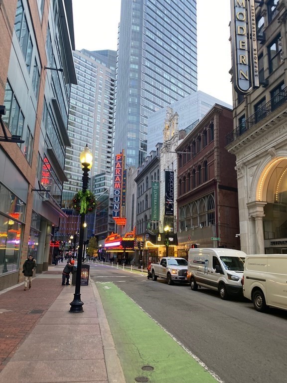 333 Washington St # 604A