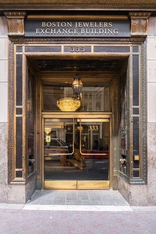 333 Washington St # 604A