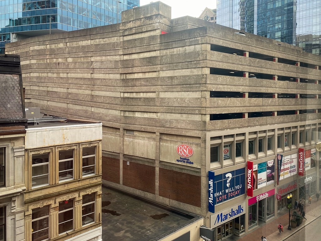 333 Washington St # 604A