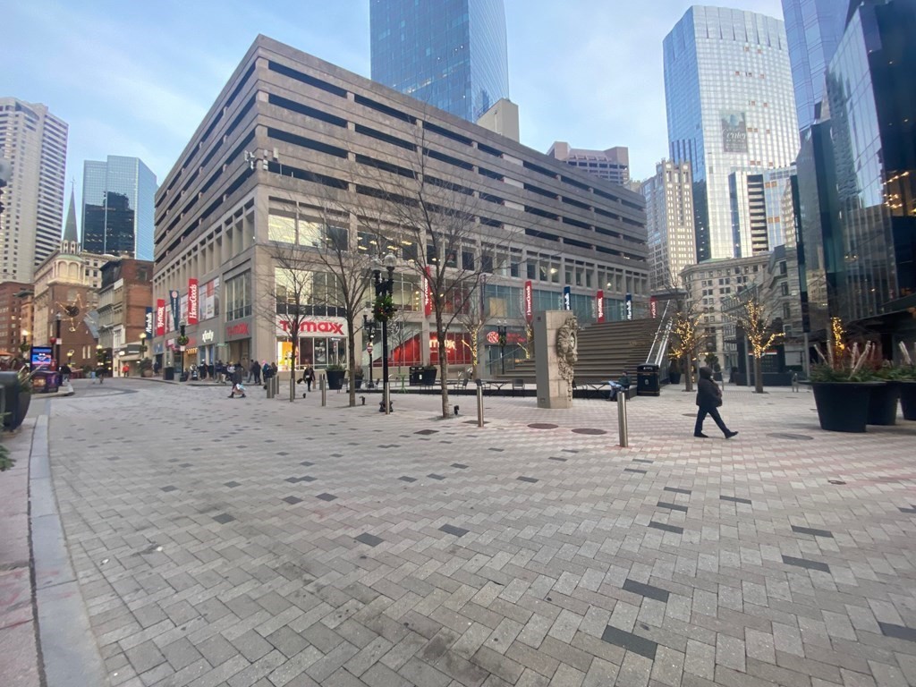 333 Washington St # 604A