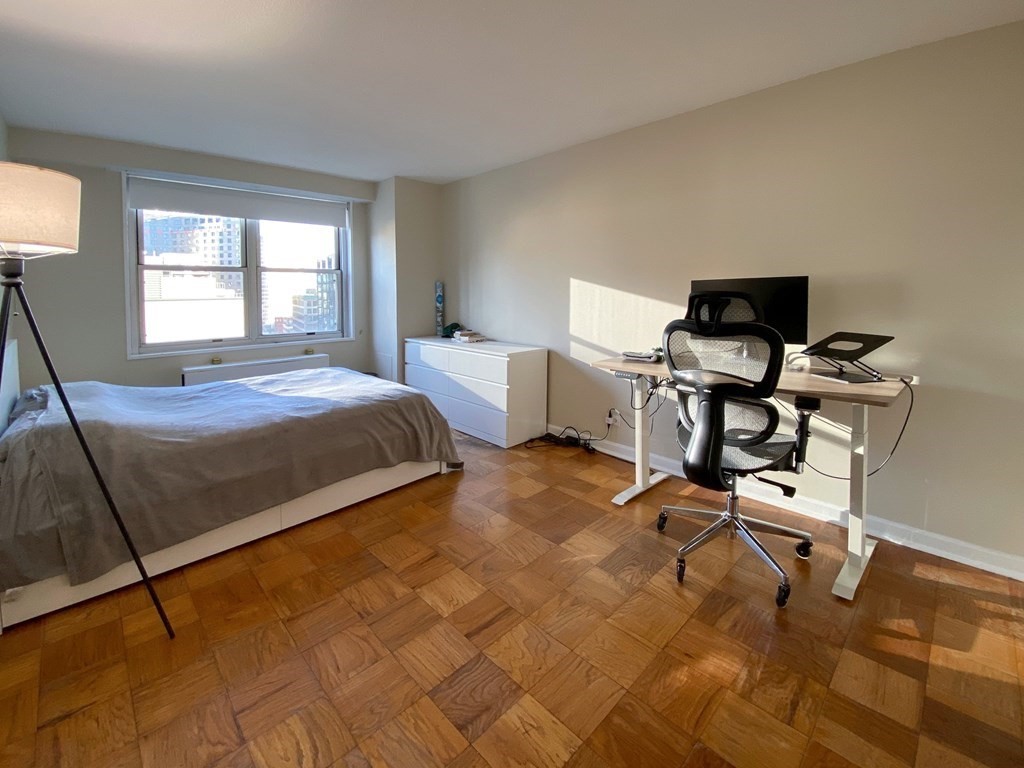 151 Tremont St # 15S