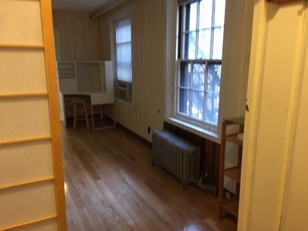 80 Mount Vernon St. # 3