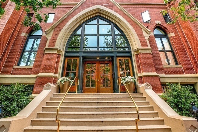 2 Clarendon St # 404